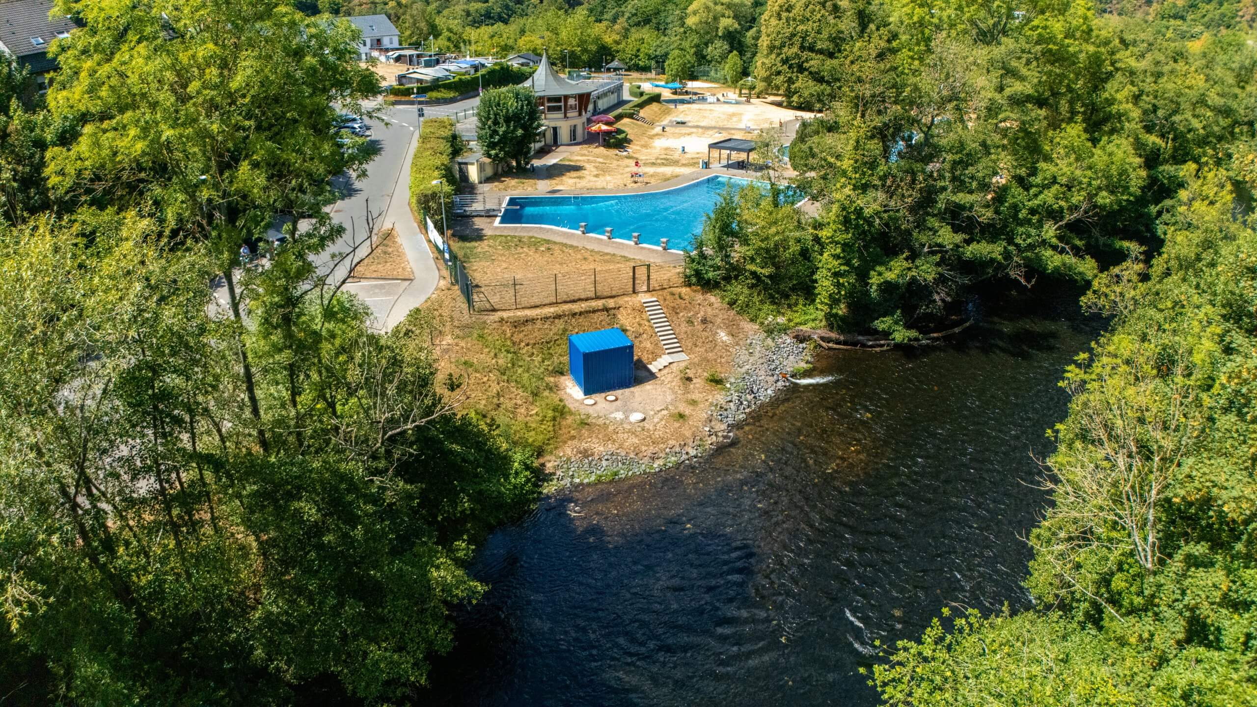 Filterschacht des Freibades in Heimbach​